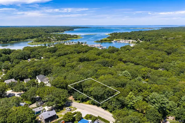 21 & 23 Abraham's Path (Also called Pavilion Place) PATH, East Hampton, NY 11937