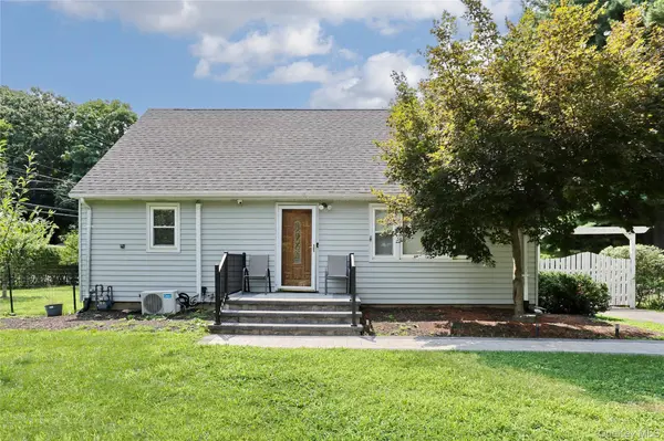 1 Stemmer LN, Suffern, NY 10901