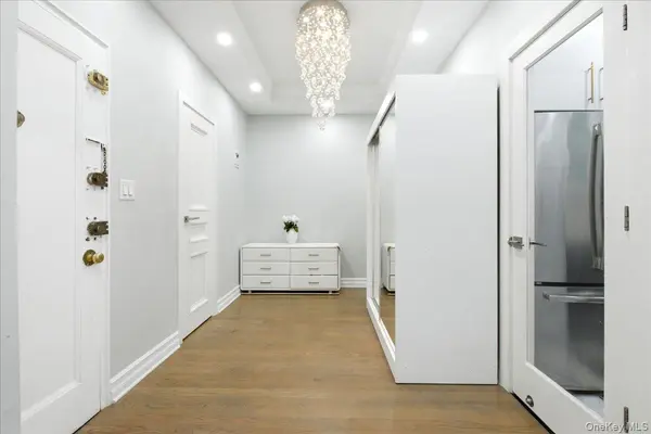 67-66 108th ST #D5, Forest Hills, NY 11375