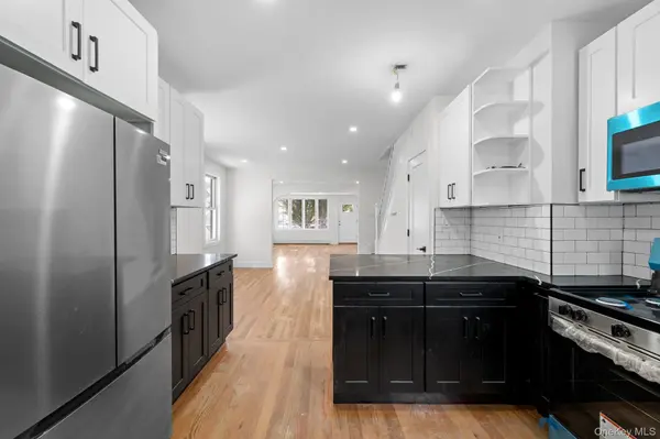 10743 128th ST, Richmond Hill, NY 11419