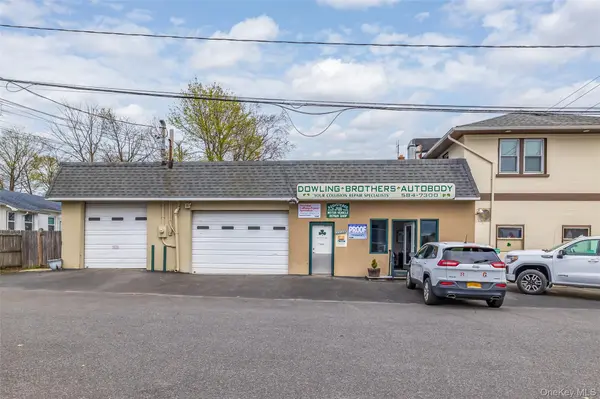 400 Lake AVE, Saint James, NY 11780