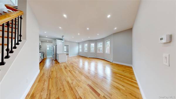 136-11 Brookville BLVD, Rosedale, NY 11422