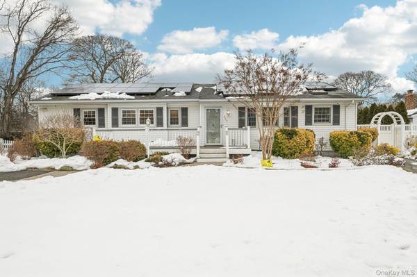 115 Arlington RD, Ronkonkoma, NY 11779