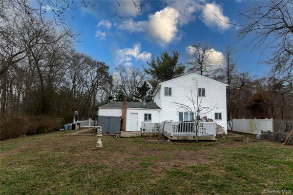 89 Sportsmen ST, Central Islip, NY 11722