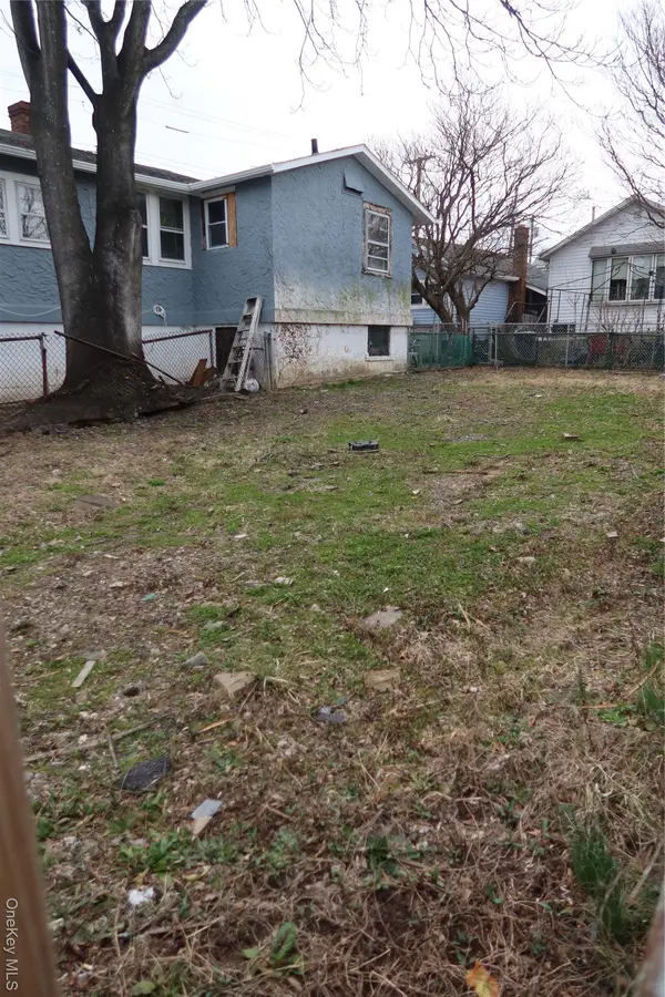 22B Edgewater PARK, Bronx, NY 10465