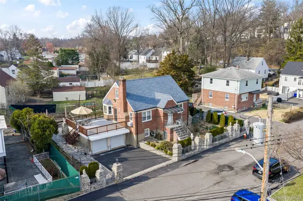 18 Butler PL, Yonkers, NY 10710