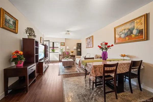 87-30 62nd AVE #10 C, Rego Park, NY 11374
