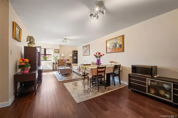 87-30 62nd AVE #10 C, Rego Park, NY 11374