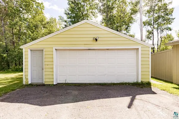 552 W Faribault St, Duluth, MN 55803