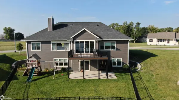 305 White Fox DR, Clarion, IA 50525