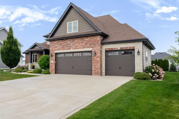 8910 W 97th PL, St. John, IN 46373