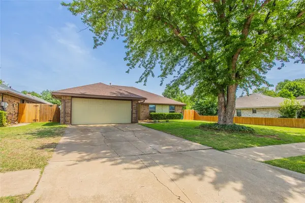 2813 Pinto TRL, Edmond, OK 73012