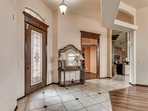 19605 Talavera LN, Edmond, OK 73012