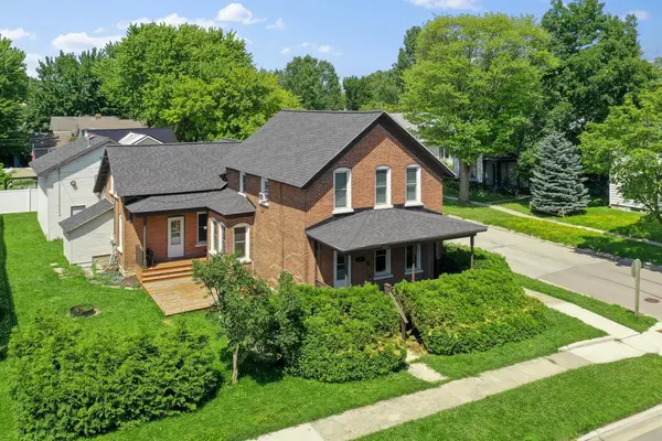 621 LEWIS ST, De Pere, WI 54115-2825