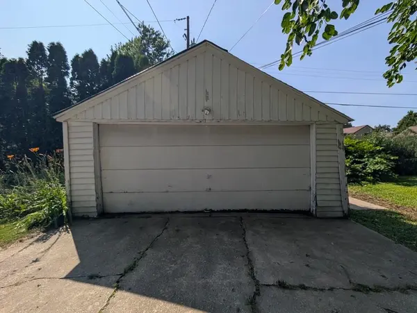 726 S JACKSON ST, Green Bay, WI 54301