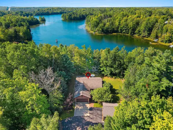 16471 PANNOR LN, Mountain, WI 54149