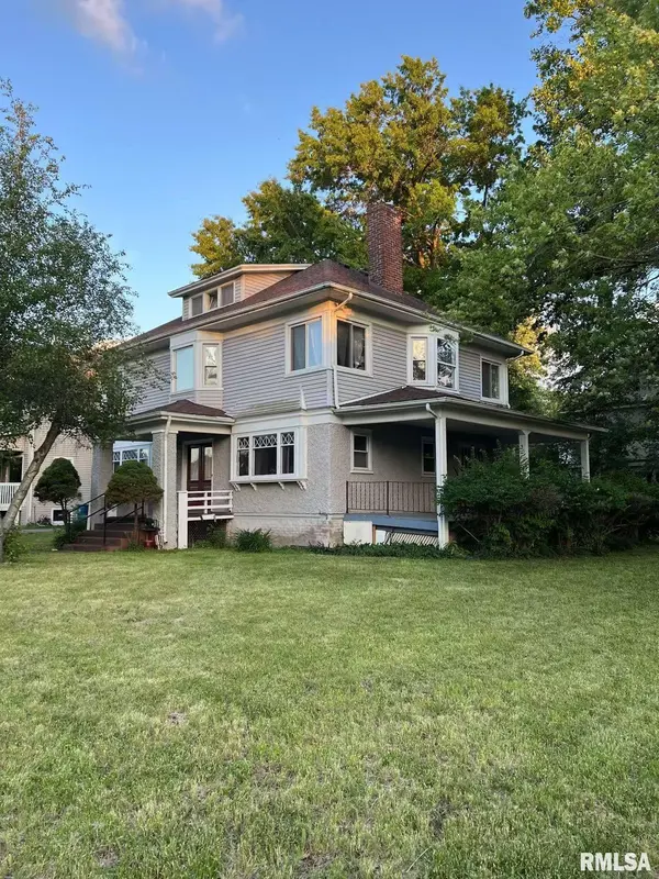 452 S GRAND Avenue West, Springfield, IL 62704