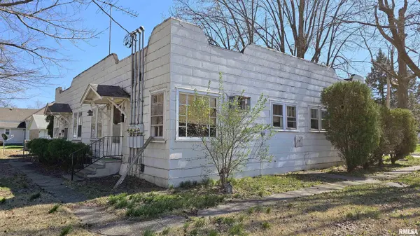 500 N MAIN ST, Benton, IL 62812