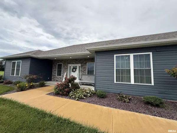 1711 HICKORY TRL, Carbondale, IL 62901