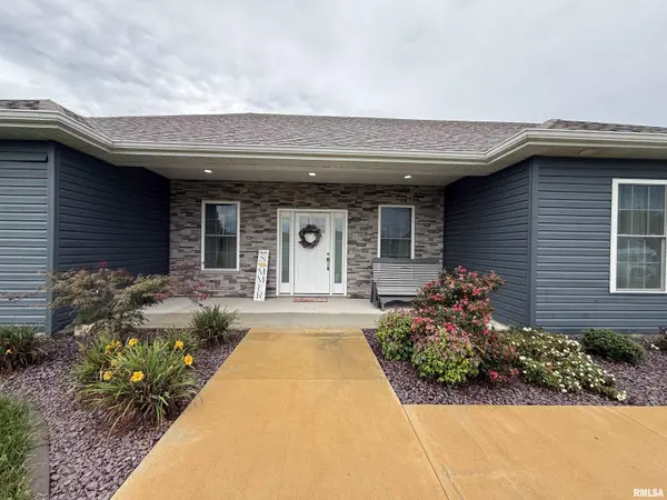 1711 HICKORY TRL, Carbondale, IL 62901