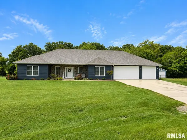 1711 HICKORY TRL, Carbondale, IL 62901