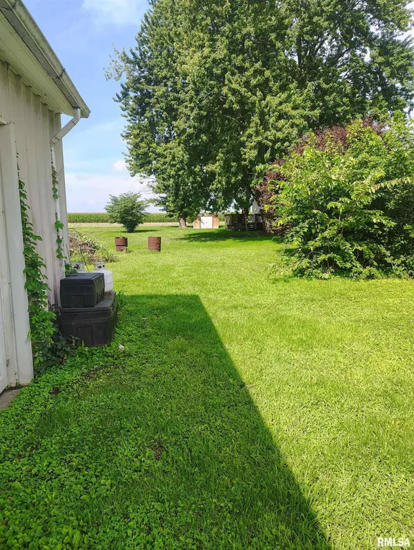 258 W ILLINOIS ST, Dunfermline, IL 61524