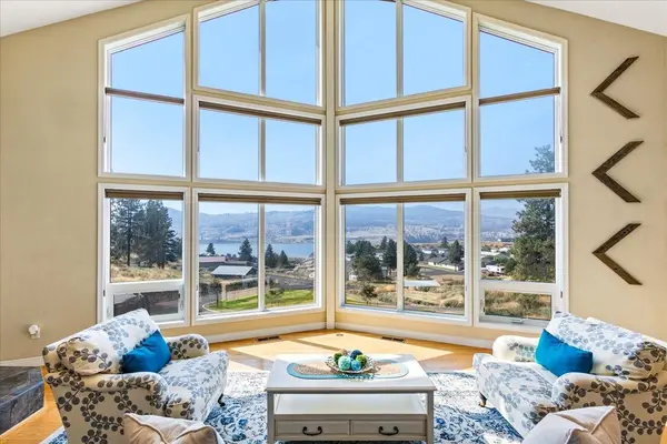 42300 N Buckhorn Dr, Deer Meadows, WA 99122