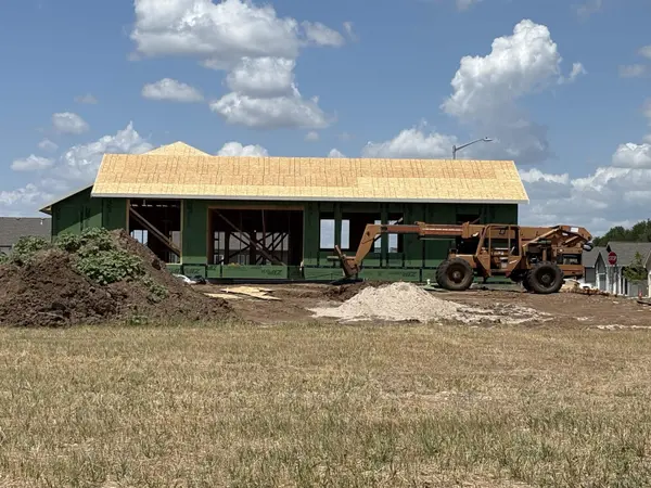 225 E Hanscom St., Derby, KS 67037