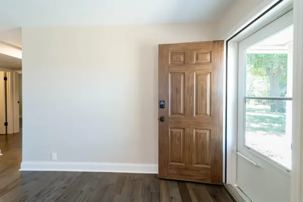 545 W Macarthur, Wichita, KS 67217
