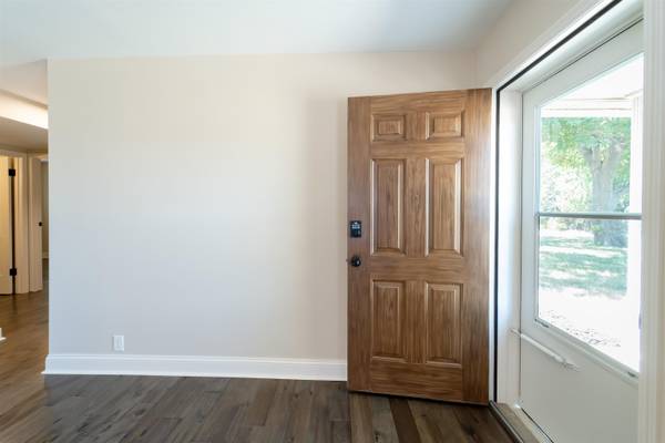 545 W Macarthur, Wichita, KS 67217