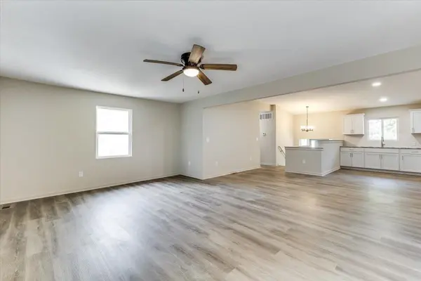 556 N Colby, Valley Center, KS 67147