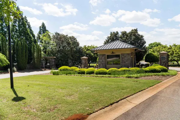 715 E Ridgewater DR, Chesnee, SC 29323