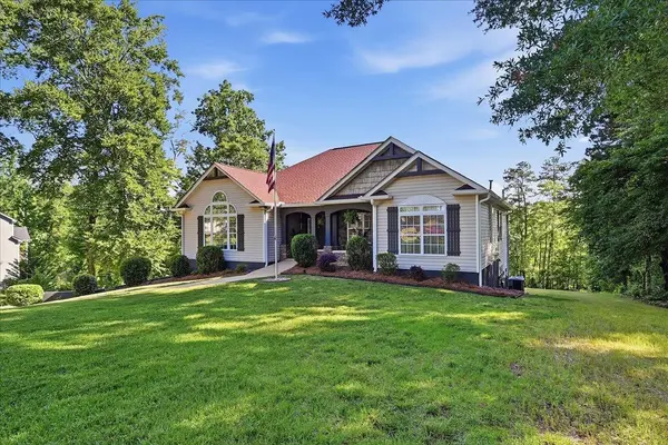24 Carriage DR, Greer, SC 29651