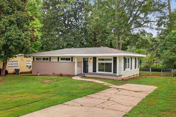 114 1St AVE, Spartanburg, SC 29302
