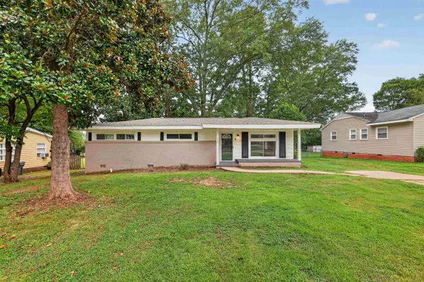 114 1St AVE, Spartanburg, SC 29302