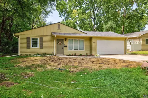 4735 SW 17th TER, Topeka, KS 66604