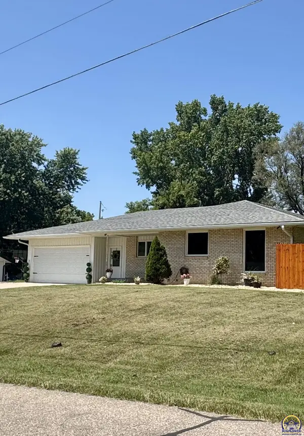 506 Atchison ST, Oskaloosa, KS 66066