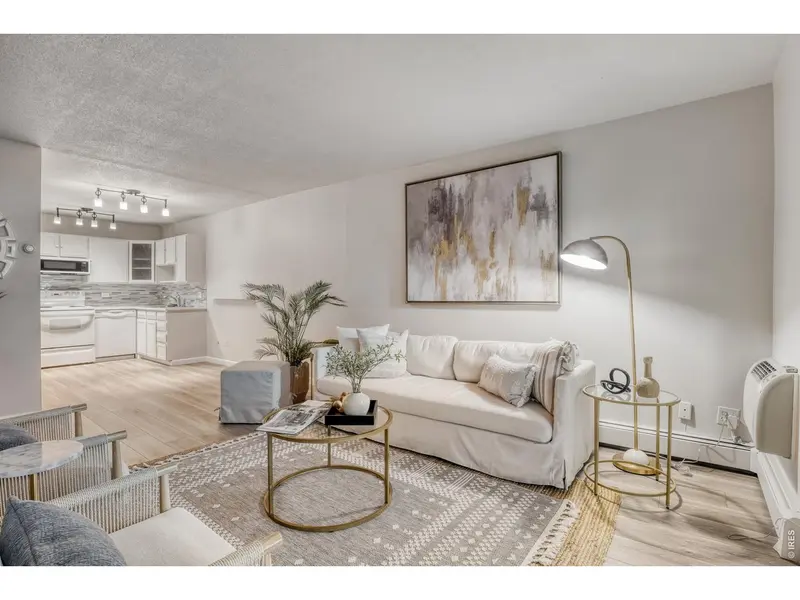 680 S Alton #41-1B, Denver, CO 80247
