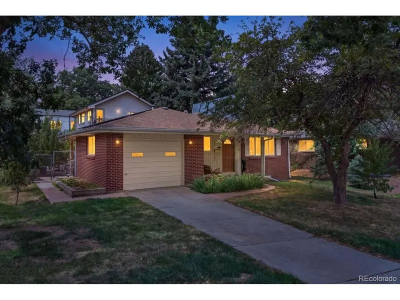 2006 Arapahoe, Golden, CO 80401