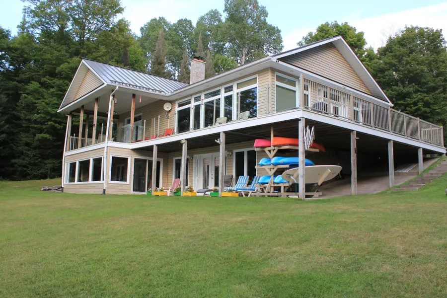 264 Boy Scouts RD, Armour, ON P0A 1C0