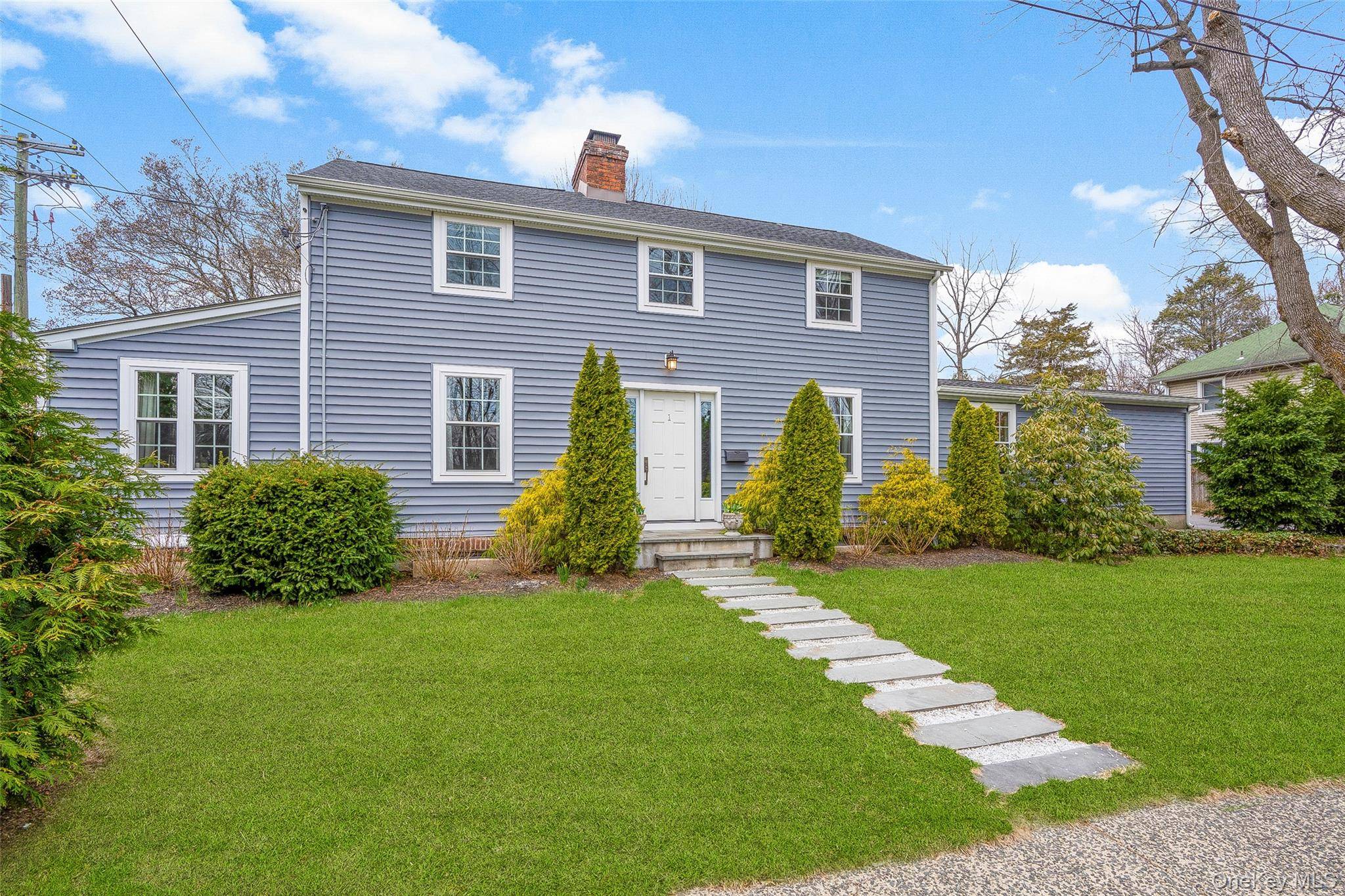 1 Harmon DR, Larchmont, NY 10538
