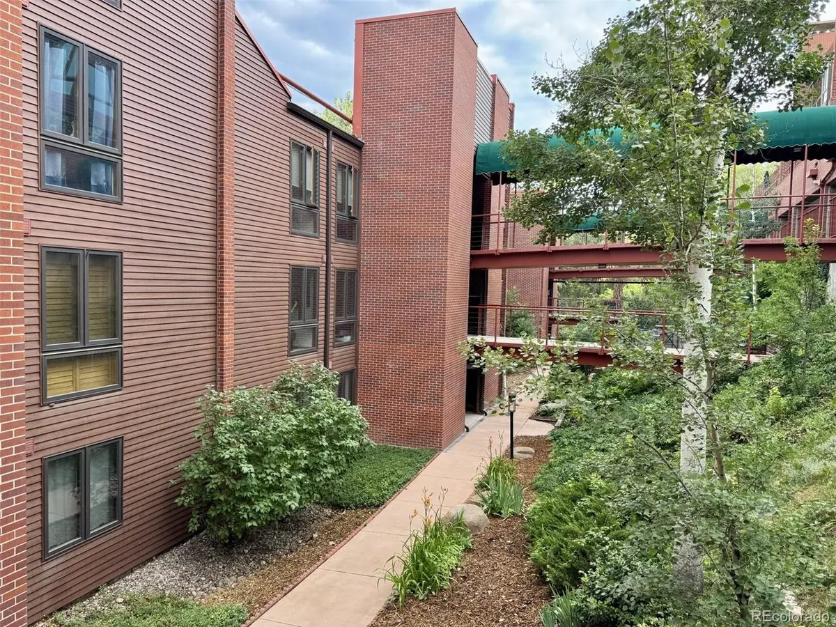 51 W Boulder, Colorado Springs, CO 80903