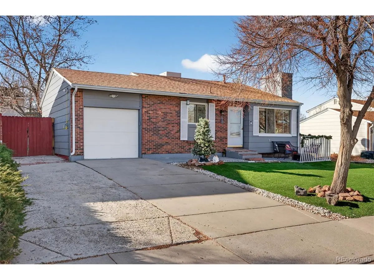 1455 S Bahama, Aurora, CO 80017