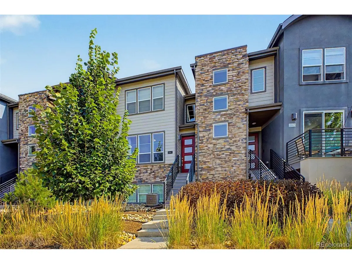 2586 Meadows #C, Castle Rock, CO 80109