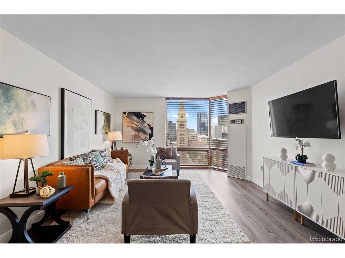 1625 Larimer #2104, Denver, CO 80202