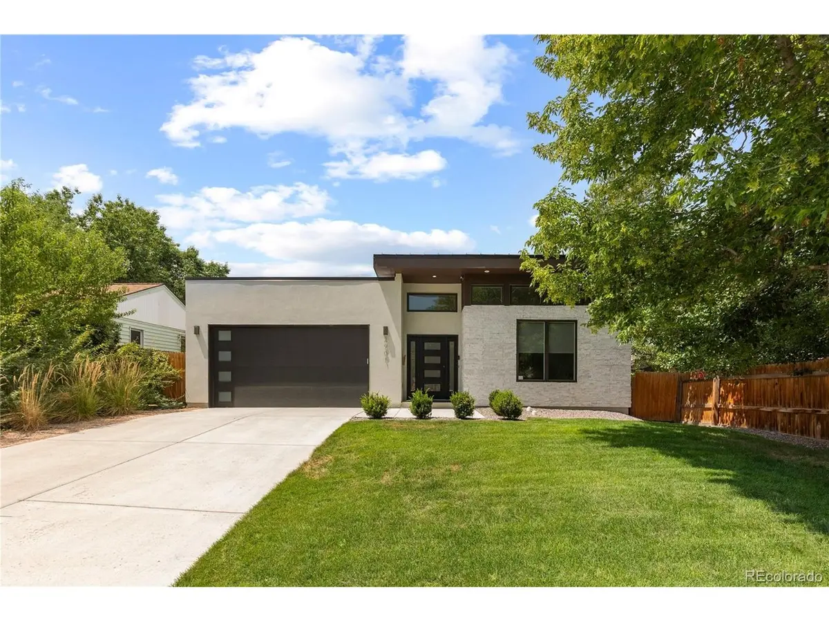 2901 S Bellaire, Denver, CO 80222