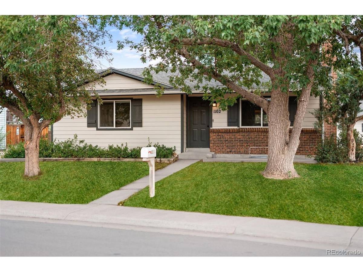 1102 Nucla, Aurora, CO 80011