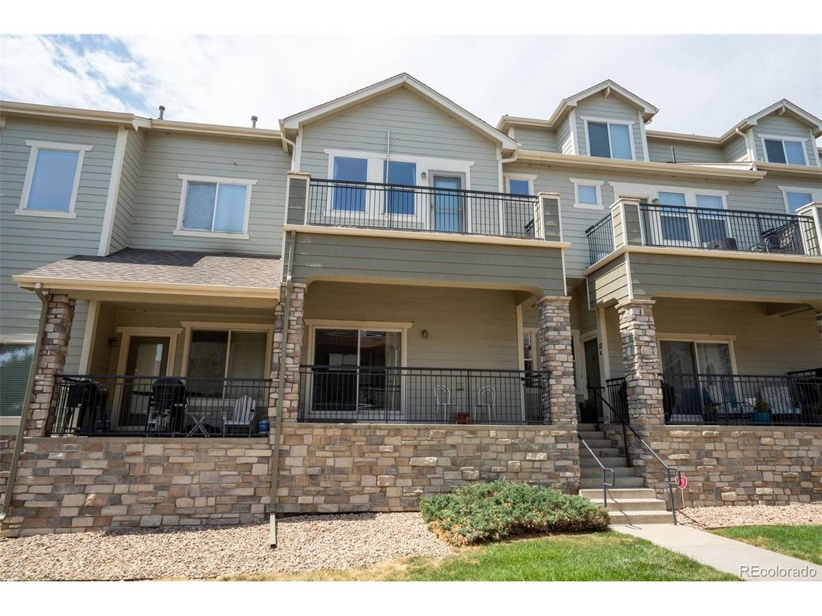 11250 Florence #13F, Henderson, CO 80640
