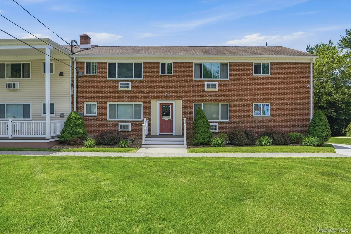 90 Osborne Hill RD #B14, Wappingers Falls, NY 12590