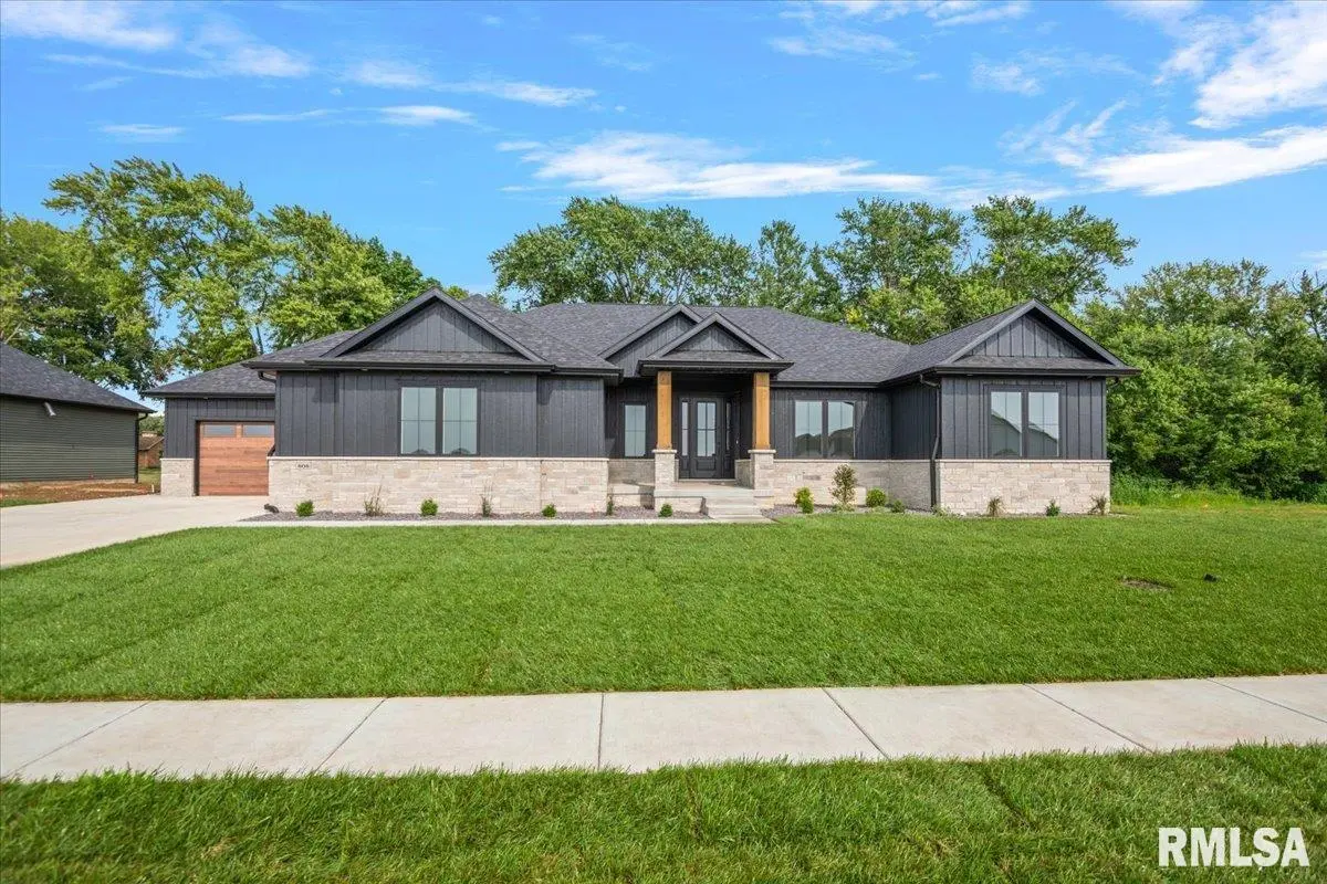608 SLOAN DR, Springfield, IL 62711